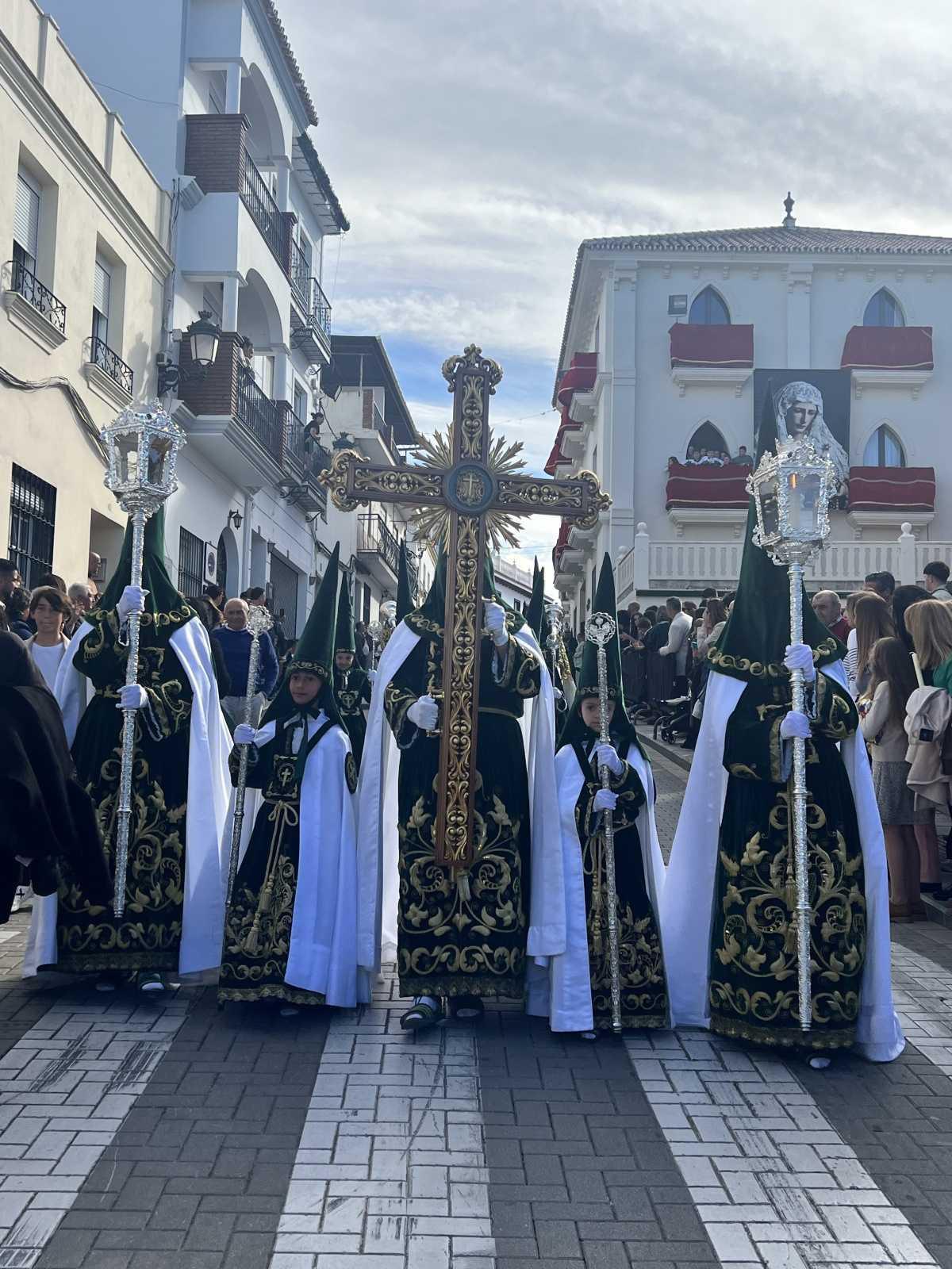 Jueves Santo, día del Amor Fraterno. El amor de Cristo quiere llegar más lejos Jueves Santo, día del Amor Fraterno. El amor de Cristo quiere llegar más lejos
