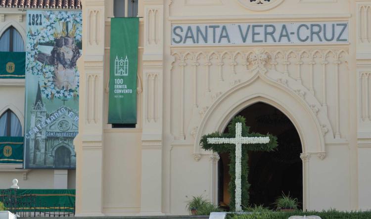 Misa de acción de gracias y fiesta de las Cruces de mayo.
