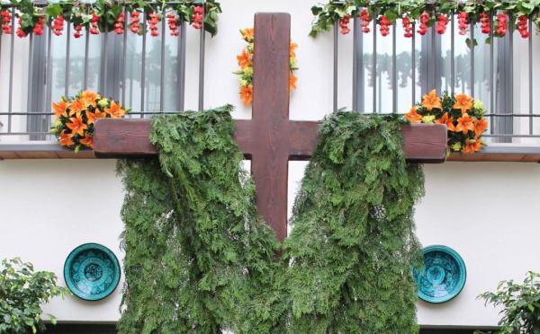 Fiesta de las Cruces de Mayo