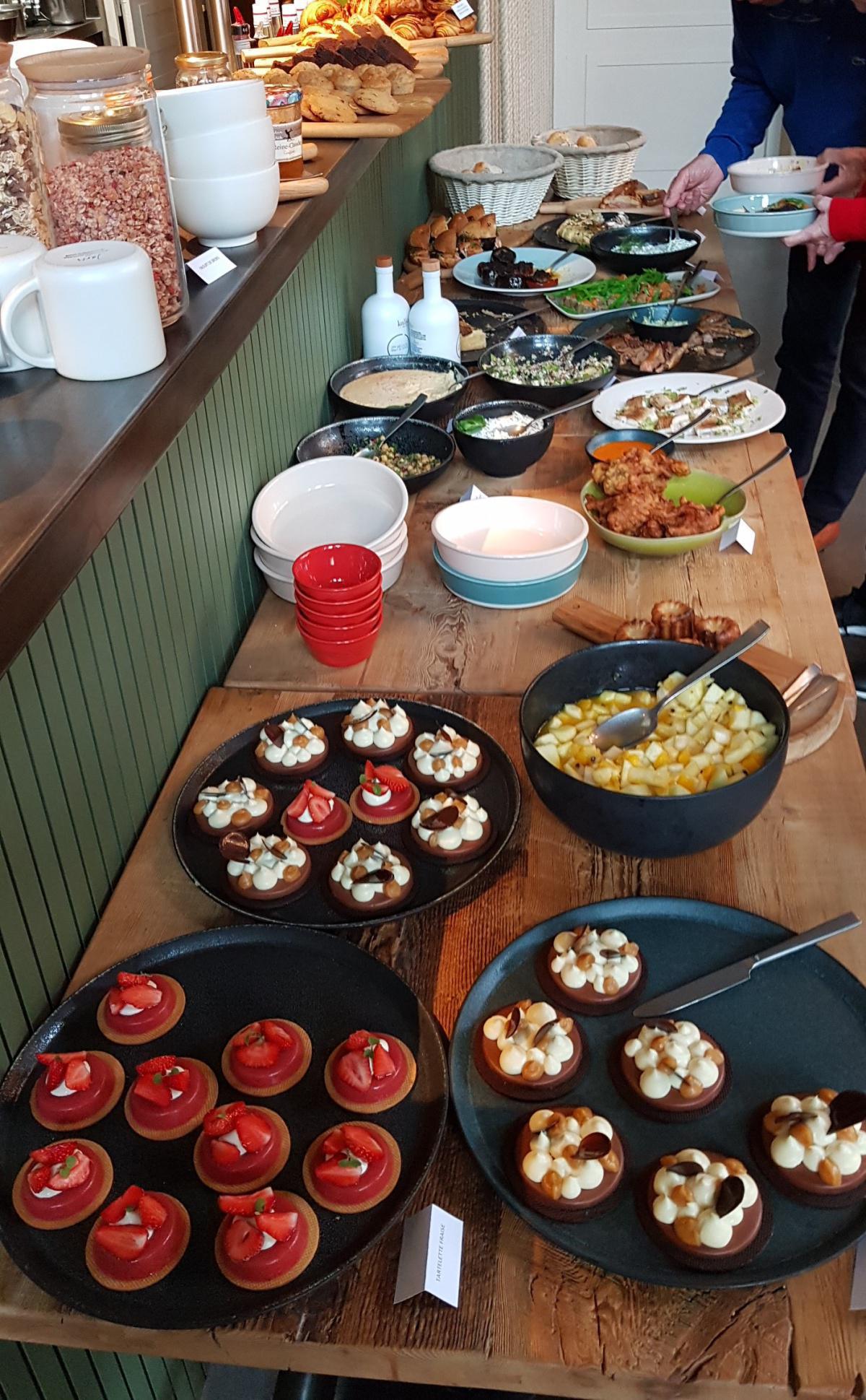  Café A, Restaurant Bistronomique Du Chef Aribert 