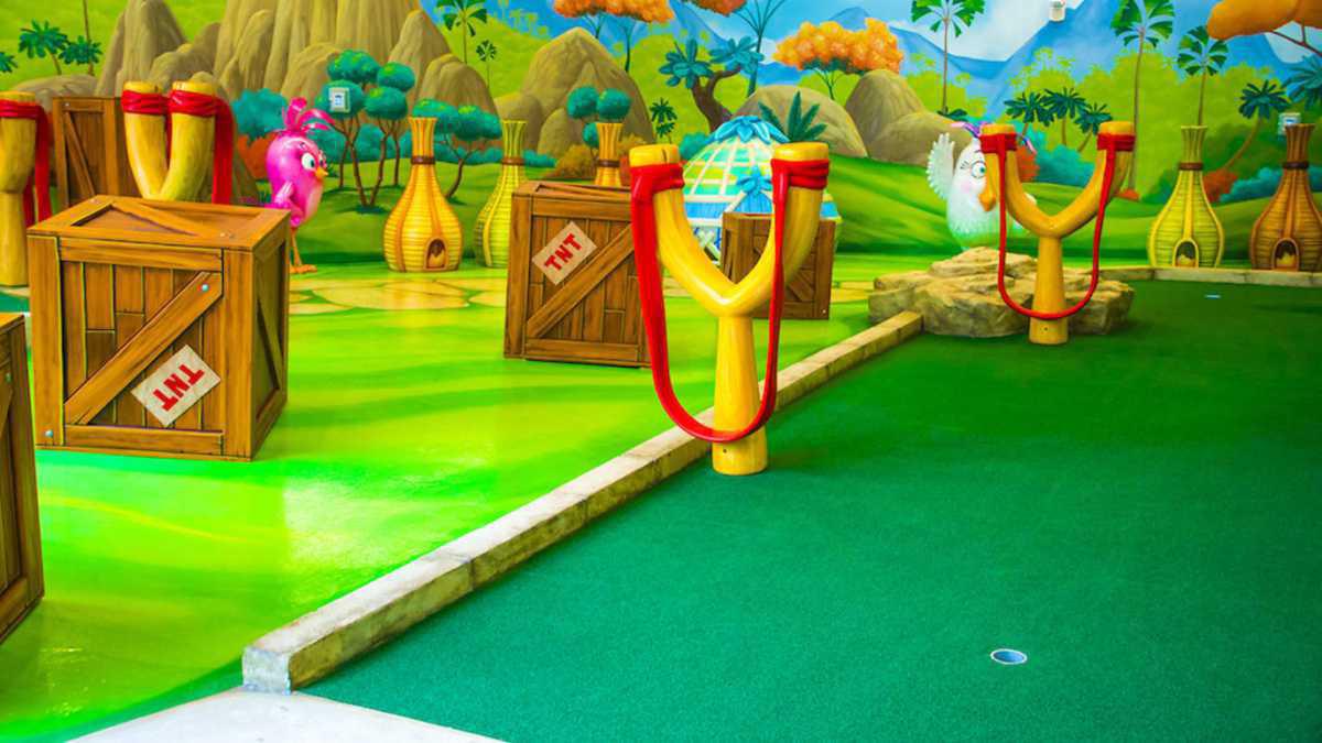 Angy Birds Mini Golf