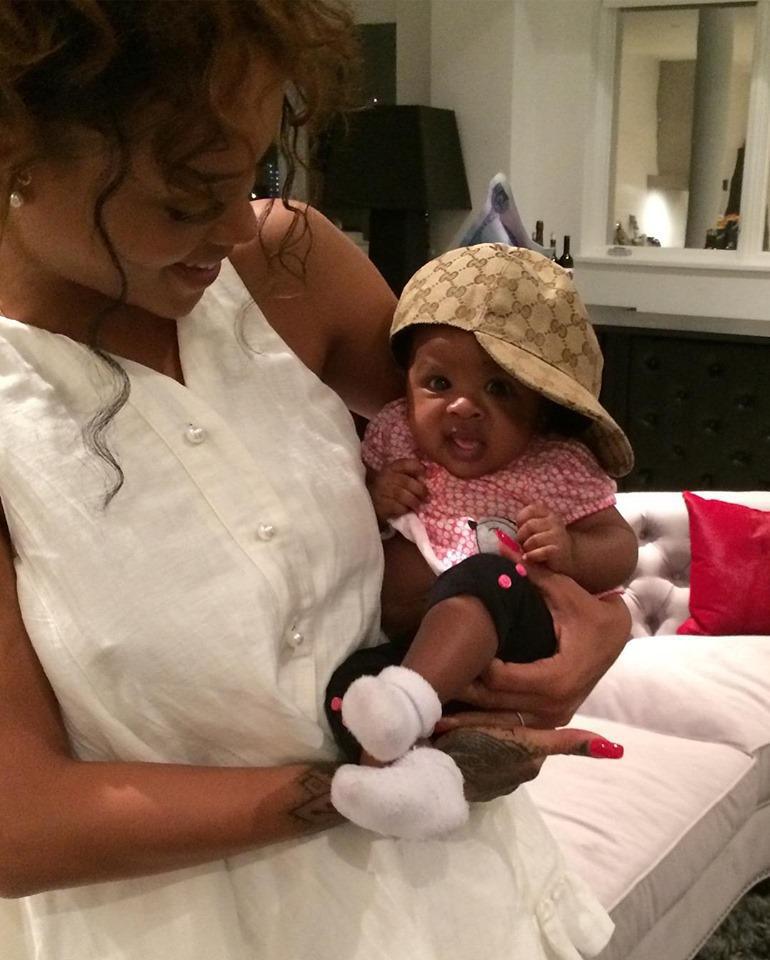 Photos Rihanna Avec Son Bebe Et Son Bien Aime Hassan Jameel