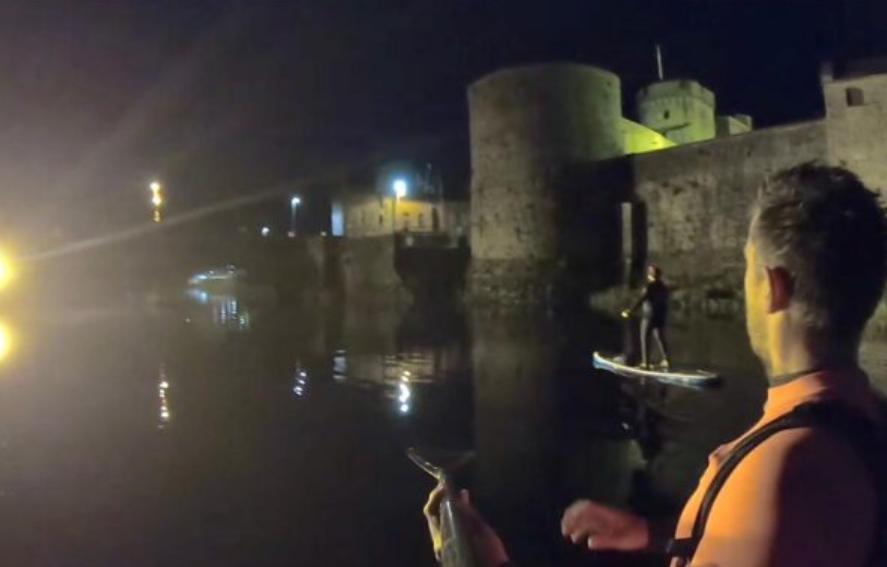 WATCH: SUP Social members dedicate a midnight paddle of the River Shannon to the Limerick Suicide Watch WATCH: SUP Social members dedicate a midnight paddle of the River Shannon to the Limerick Suicide Watch