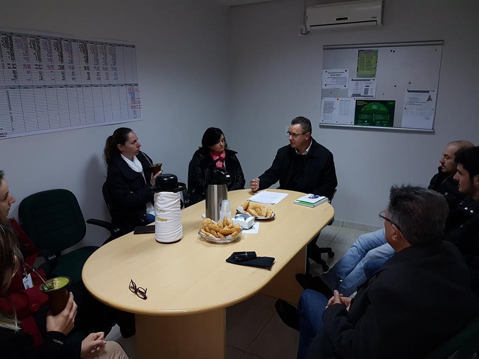 Sicredi de Paim Filho firma convênio com a CDL para disponibilizar crédito com faixas especiais para a XXº Mostra Agropecuária e ExpoAgro de Paim Filho. Sicredi de Paim Filho firma convênio com a CDL para disponibilizar crédito com faixas especiais para a XXº Mostra Agropecuária e ExpoAgro de Paim Filho.