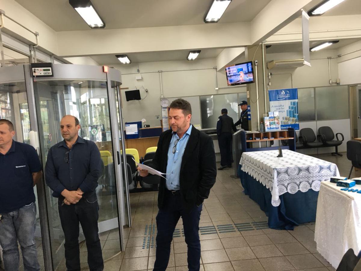 Agência do Banrisul de Paim Filho comemora os 90 anos de atuação do banco no Rio Grande do Sul Agência do Banrisul de Paim Filho comemora os 90 anos de atuação do banco no Rio Grande do Sul