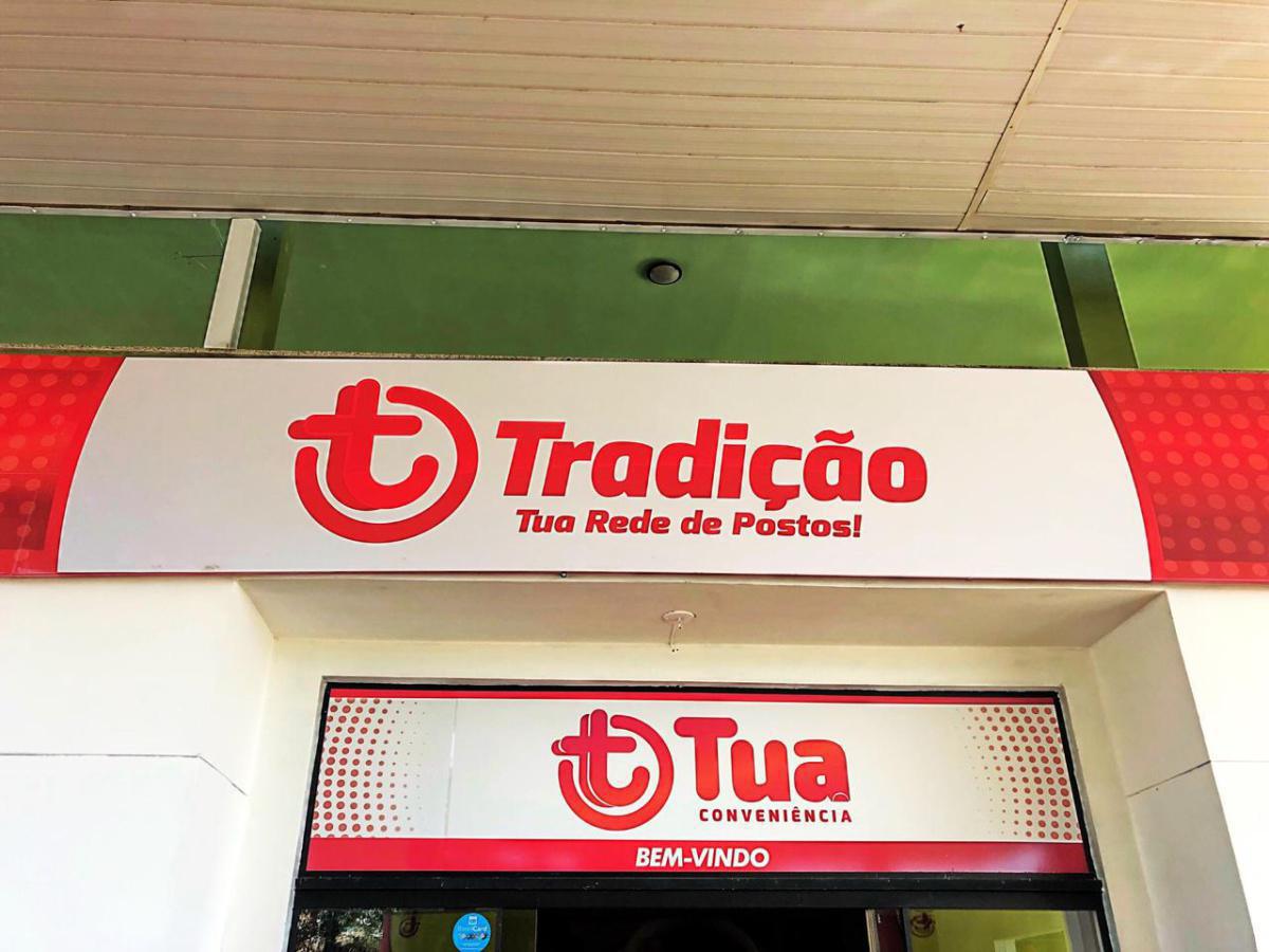 Rede de Postos Tradição inaugura filial em Paim Filho Rede de Postos Tradição inaugura filial em Paim Filho