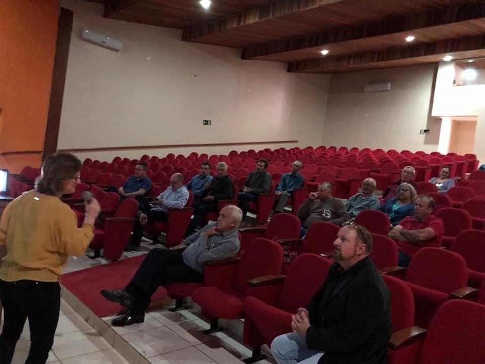 Hospital Santa Terezinha realiza assembléia geral. Hospital Santa Terezinha realiza assembléia geral.