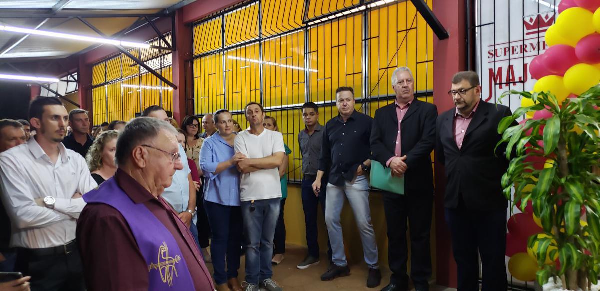 Cooperativa Majestade inaugura Supermercado em Paim Filho. Cooperativa Majestade inaugura Supermercado em Paim Filho.