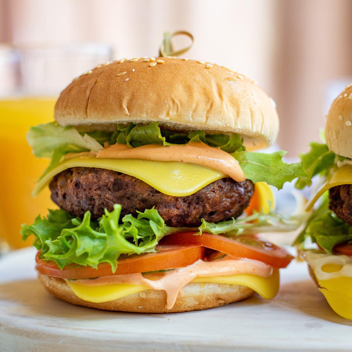 Healthy Burgers? Eat With Fingers got you covered! 