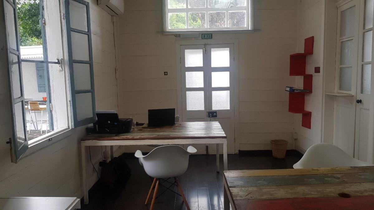 Virtual or Private Offices? Coworking Port-Louis got you covered!