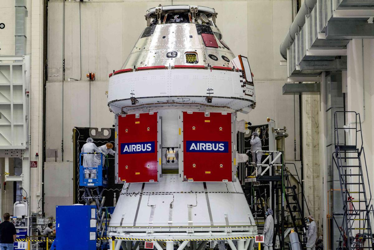 Fly me to the Moon : Airbus DS remporte un contrat de l'ESA pour trois modules Fly me to the Moon : Airbus DS remporte un contrat de l'ESA pour trois modules