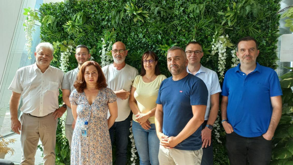 Plus qu’un porte parole, un acteur au quotidien Plus qu’un porte parole, un acteur au quotidien