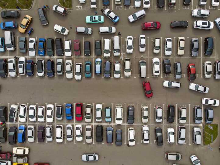 Parkings : la Direction doit proposer des solutions !