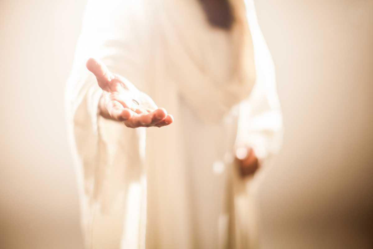 Showing Jesus to the World Showing Jesus to the World
