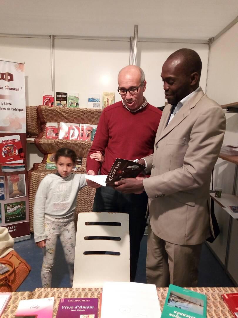 Thiès à l’honneur, l’écrivain Moustapha Ndéné  Ndiaye invité d’honneur du 24e Salon du Livre de Casablanca