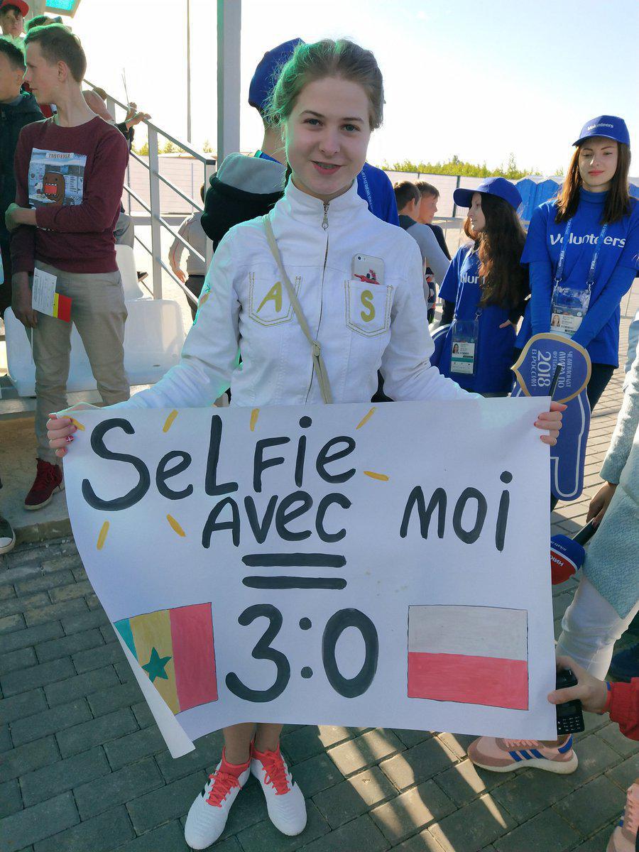 Une jeune fille russe prédit une victoire du Sénégal contre la Pologne en échange d’un selfie