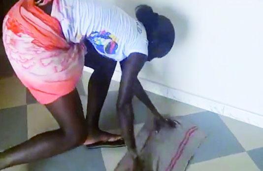 LA DOMESTIQUE VOLE LES BIJOUX EN OR DE SA PATRONNE, DES SACS DE MARQUE ET DES TISSUS D’UN MONTANT DE PLUS DE 5 MILLIONS: Sa grossesse presque à terme, Awa Sarr trainée au tribunal