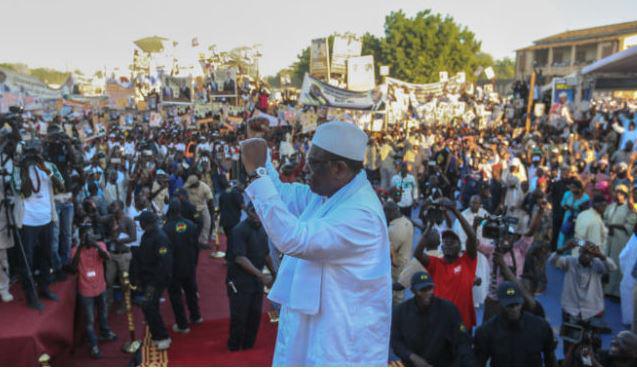 Macky veut une marée humaine le 17 à Tivaouane pour mettre fin au «mbel mbel»