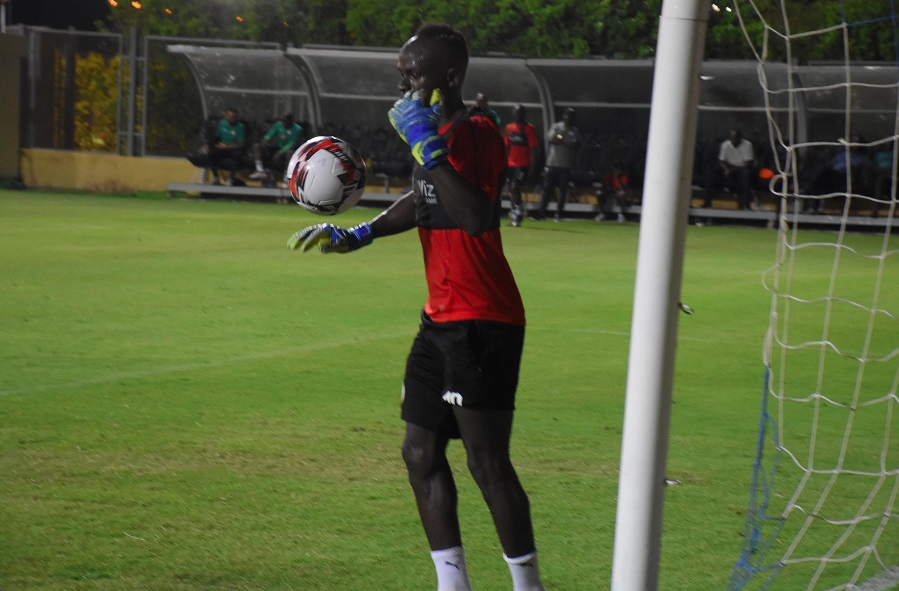 COULISSES : Sadio Mané finit dans les buts