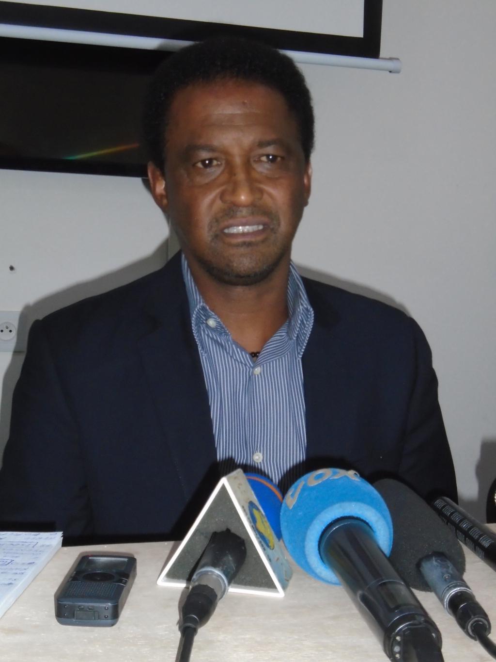 VALDO CANDIDO COACH DU CONGO : «Nous irons à Thiès pour la bataille»