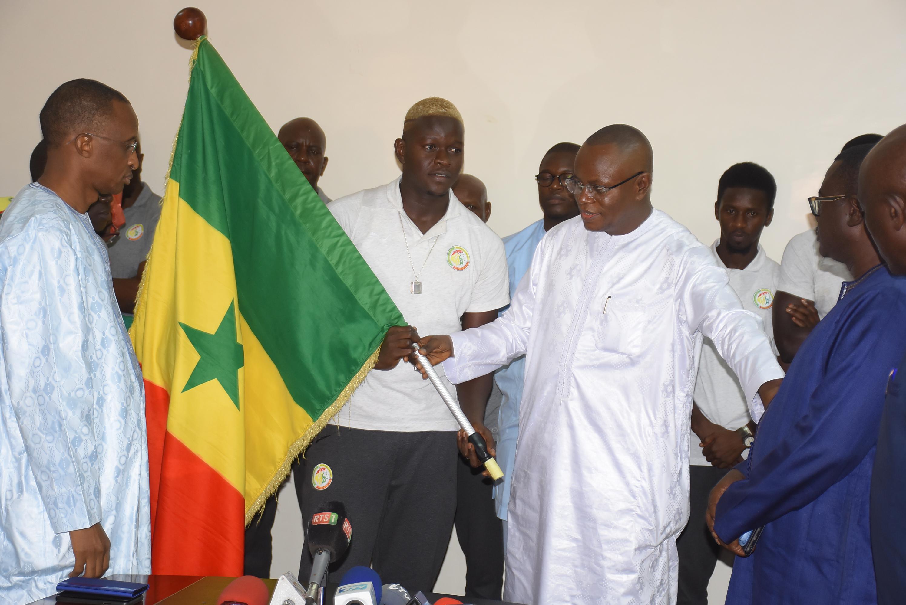 COUPE DU MONDE BEACH SOCCER : Matar Ba promet aux Lions une audience avec le président de la République