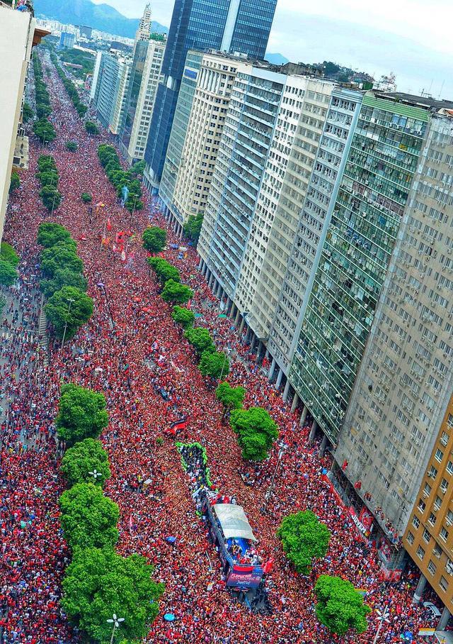 PHOTOS : Flamengo, une foule dingue à Rio !