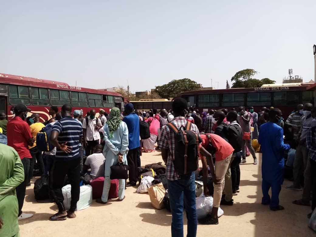 Rentrée des enseignants au Terminus Liberté 5: Le Cusems dénonce un spectacle désolant et l'inorganisation de Dakar Dem Dikk