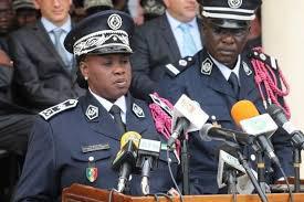 THIAROYE SAM-SAM 2: Un policier de l’Ocrtis accusé d’escroquerie, rudoyé, déshabillé dans la rue et dépouillé de ses biens