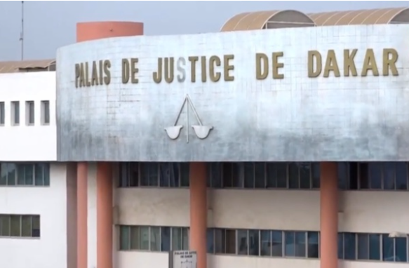 IVRES COMME DES POLONAIS : Thierno Dioum trouble l’ordre, sa femme Fatima Samb empoigne un gendarme et endommage sa veste