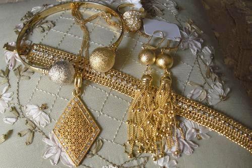 ACCUSÉ D’AVOIR CHIPÉ LES BIJOUX EN OR DE SA PATRONNE ESTIMÉS À 20 MILLIONS F Cfa: La domestique Marie Ndour avoue avoir pris une partie des bijoux pour les porter de temps en temps