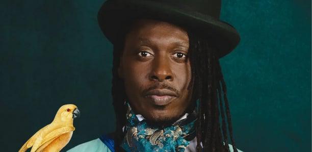 Faada Freddy élevé au rang de Chevalier de l’ordre des arts et des lettres en France