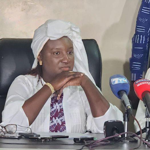 PASSATION DE SERVICE AU MINISTERE DES SPORTS : Khady Diène Gaye annonce des réformes et des mesures pour une transformation systémique du sport
