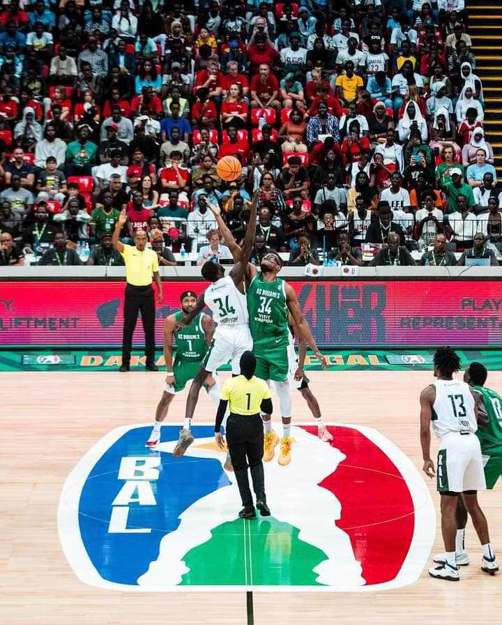 BASKETBALL AFRICA LEAGUE : L'AS Douanes, après un premier revers, se reprend devant L'US Monastir (76-59)