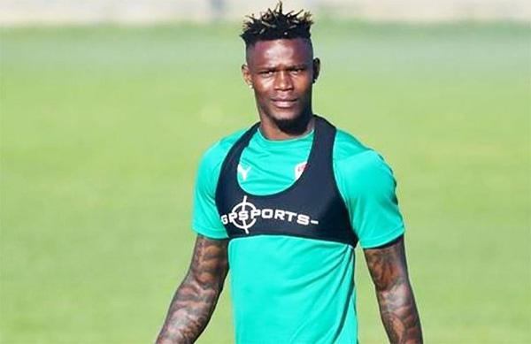 Retour au bercail : Stéphane Badji s’engage avec Ajamaat Foot Center de Ziguinchor
