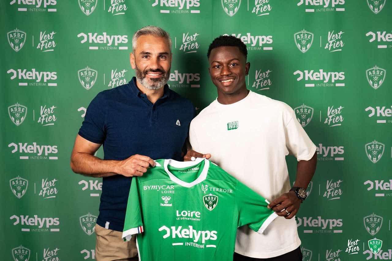 A LA COUPE D’AFRIQUE DES NATIONS U17 EN 2023 ET DANS LE GROUPE DES U20 EN 2025 : Lassana Traoré (Diambars) s’engage avec l’AS Saint-Étienne jusqu’en 2029