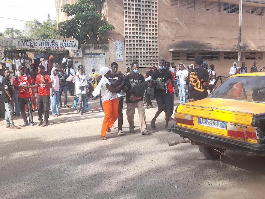 Lycée Jules Sagna de Thiès : boycott de la suite des épreuves par les élèves en classe de seconde