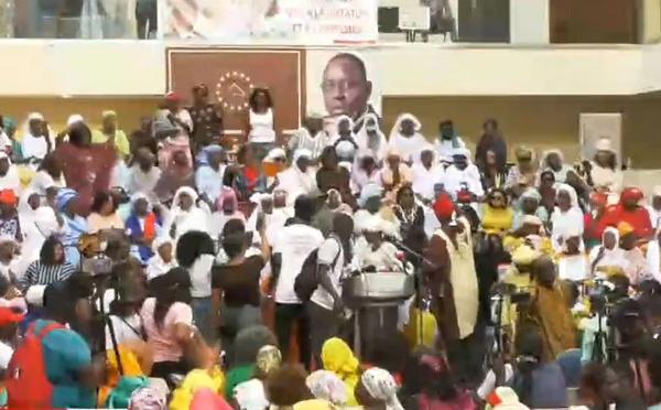 ASSEMBLEE GENERALE A LA PERMANENCE DE L’APR : Les femmes de Dakar tapent sur le régime et exigent la libération de tous les détenus politiques