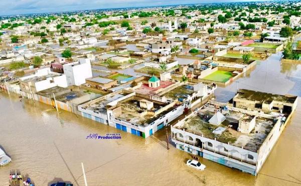 TOUBA FACE AUX INONDATIONS ET PROJECTION D’UNE DOTATION DE 300 CAMIONS HYDROCUREURS 40 engins lourds pour soulager les populations avant le Magal et le reste du pays