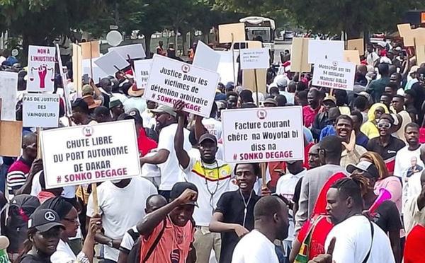 LE MOUVEMENT « RAPPEL À L’ORDRE » MET EN GARDE LE RÉGIME DE PASTEF : La rue gronde contre le tandem Diomaye-Sonko et promet l’escalade tant que les « détenus politiques » ne sont pas libérés
