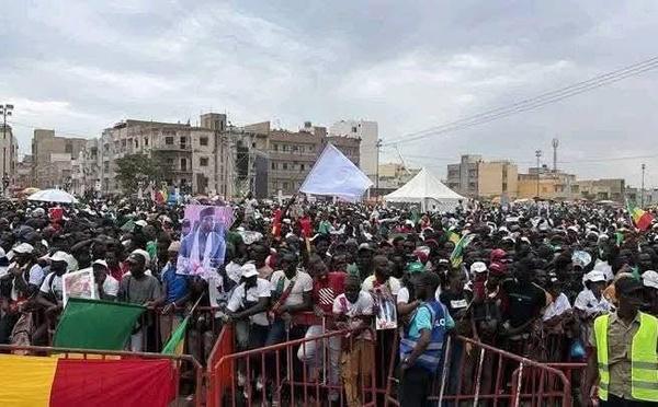 Tera meeting de Pasef au Packing du stade Leopold Sedar Senghor Sonko dissipe les rumeurs sur ses relations avec Diomaye, demande la dissolution de l’Apr et taillade Abdourahmane Diouf et Mimi