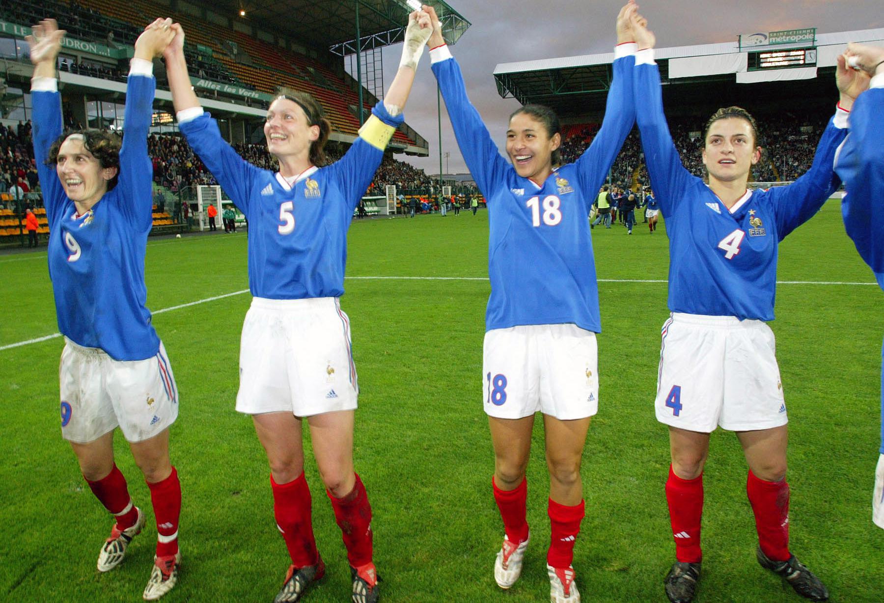 Diacre avec les Bleues victoire de l'Angleterre en 2002 (photo FFF)