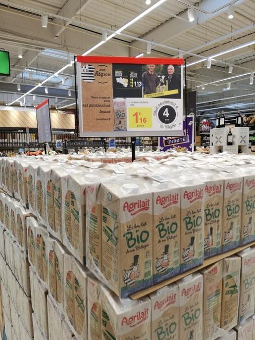 Une brique de lait bio écoconçue Agrilait en exclusivité chez Carrefour
