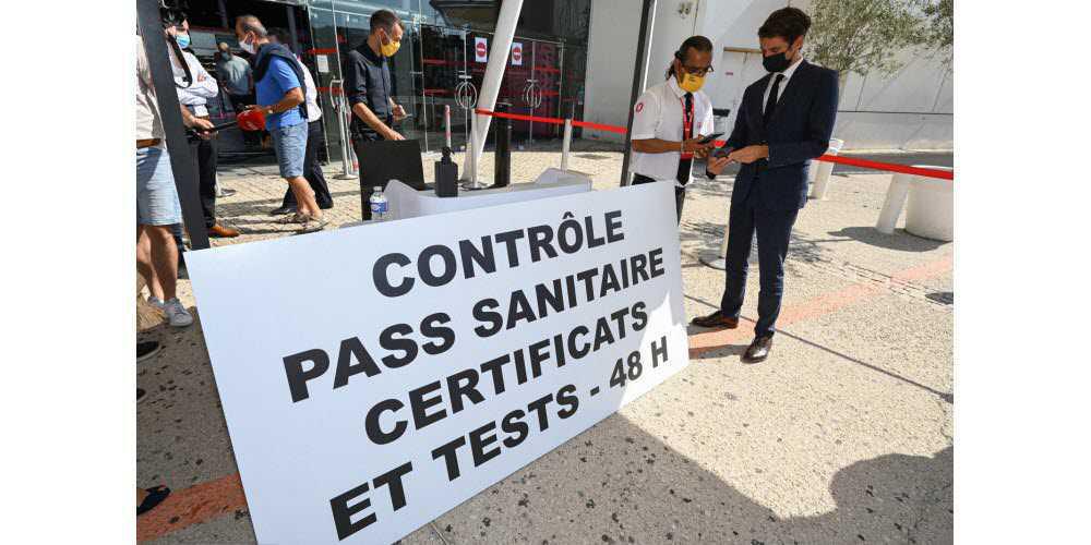 Pass sanitaire : quels sont les 143 centres commerciaux français qui l'exigent ? Pass sanitaire : quels sont les 143 centres commerciaux français qui l'exigent ?