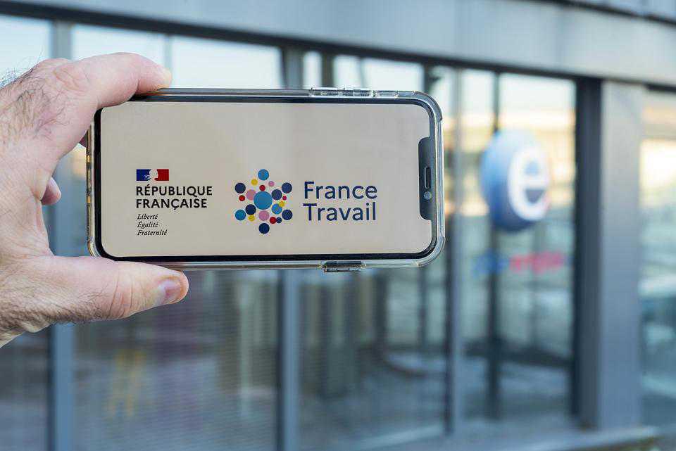 FO attaque le décret supprimant les allocations chômage en cas de refus de CDI à l’issue d’un CDD FO attaque le décret supprimant les allocations chômage en cas de refus de CDI à l’issue d’un CDD