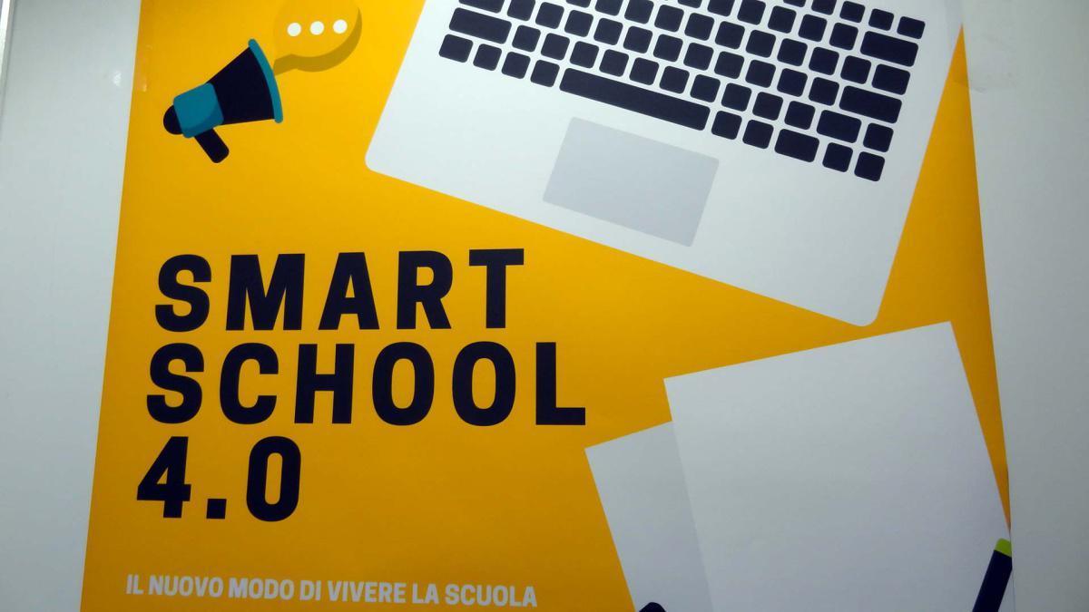 10. Smart School 4.0 10. Smart School 4.0