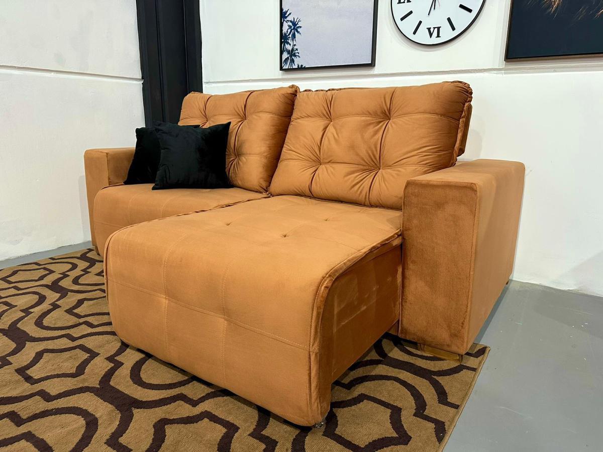 Sofá 2,3m com molas ensacadas - Por R$ 1990,00 Sofá 2,3m com molas ensacadas - Por R$ 1990,00