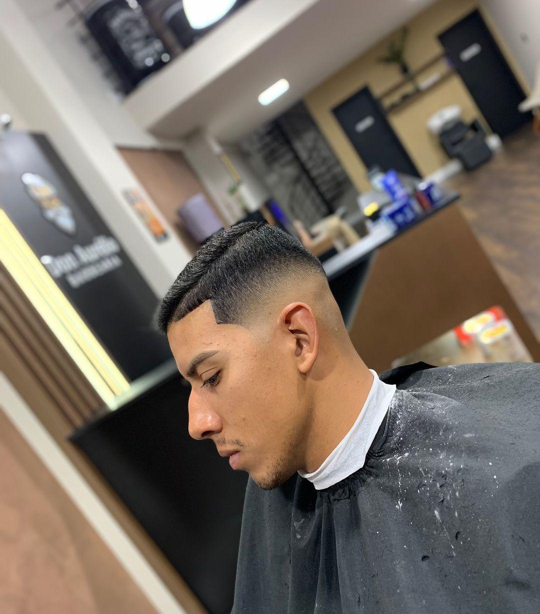 Don Aurélio Barbearia  Don Aurélio Barbearia