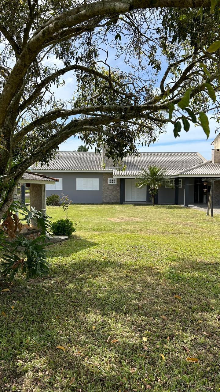 Casa de alvenaria com 2 dormitórios próximo a lagoa em Araranguá -SC por R$ 400.00,00