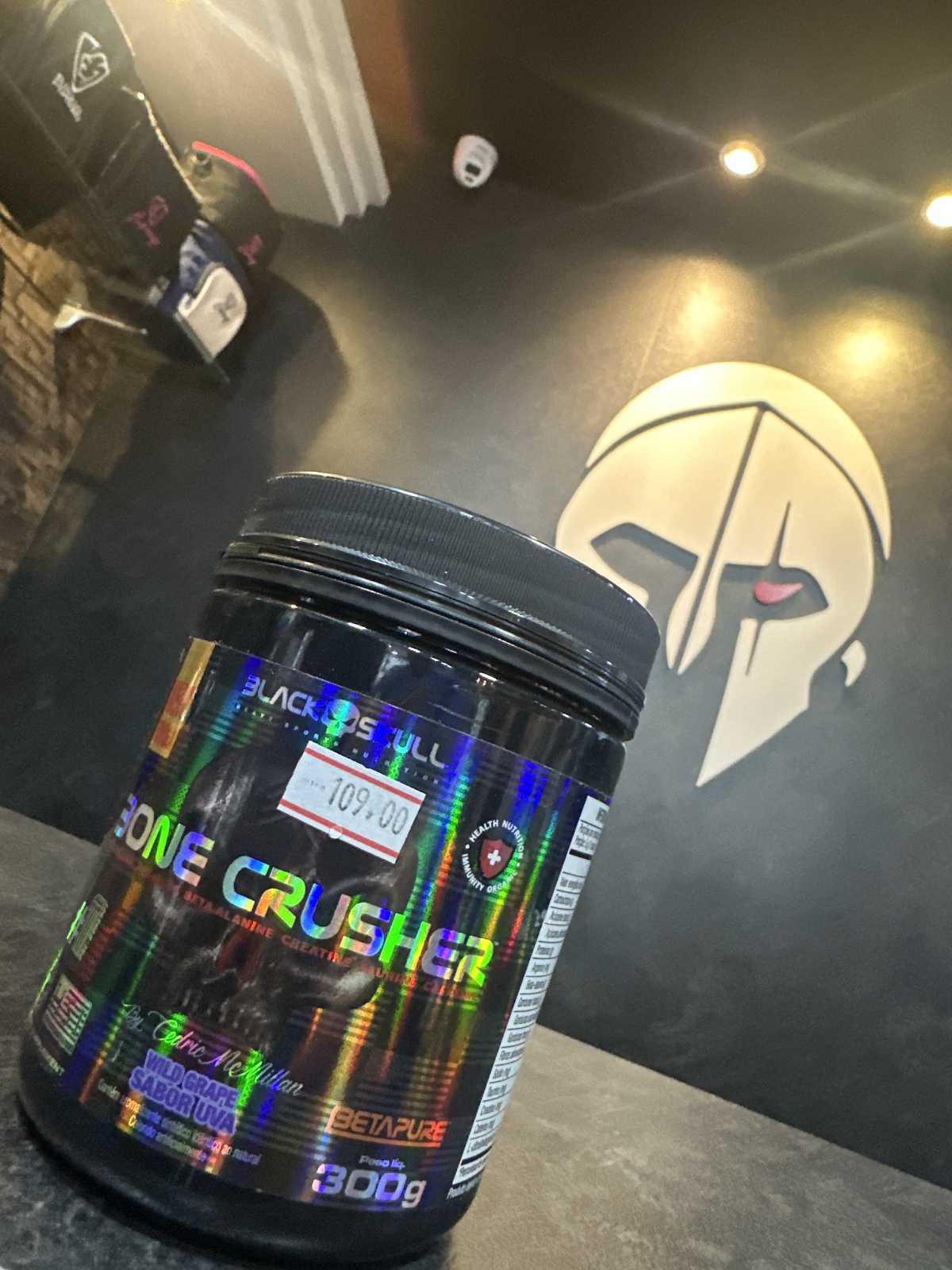 Pré-Treino Bone Crusher 300g por R$ 89,90 Pré-Treino Bone Crusher 300g por R$ 89,90