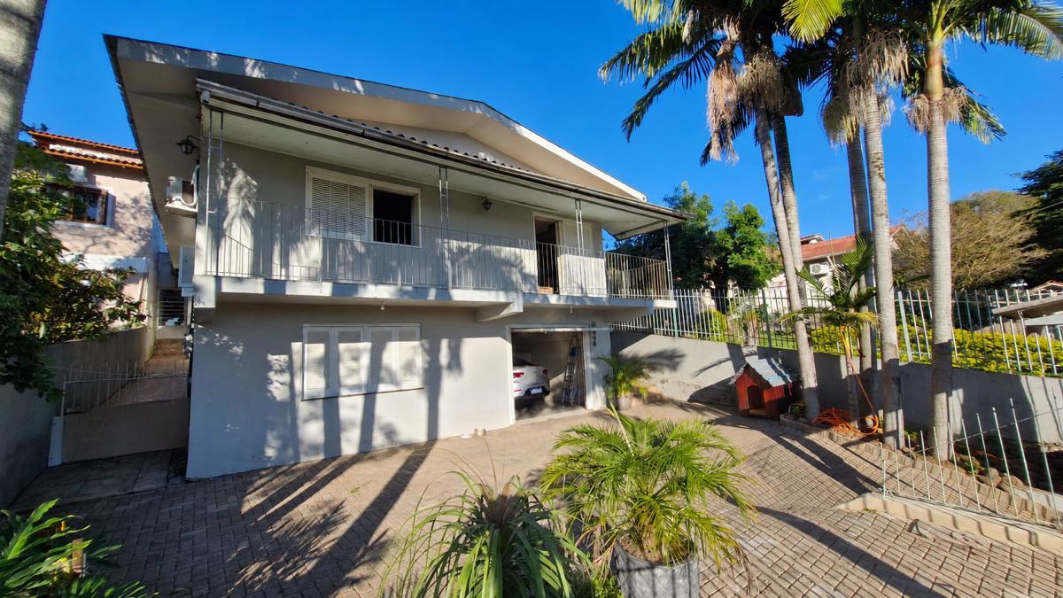 Casa no bairro Canudos - 4 quartos - piscina, por R$ 680.000,00 Casa no bairro Canudos - 4 quartos - piscina, por R$ 680.000,00